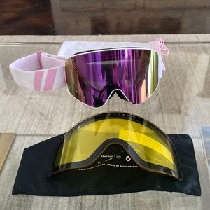 Blenders snow goggles with extra lens - magnetic.